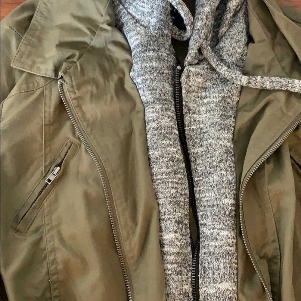 Jacket - Picture 3 of 5